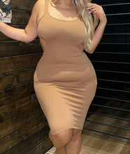 Load image into Gallery viewer, Stop the Presses Ribbed Midi Dress
